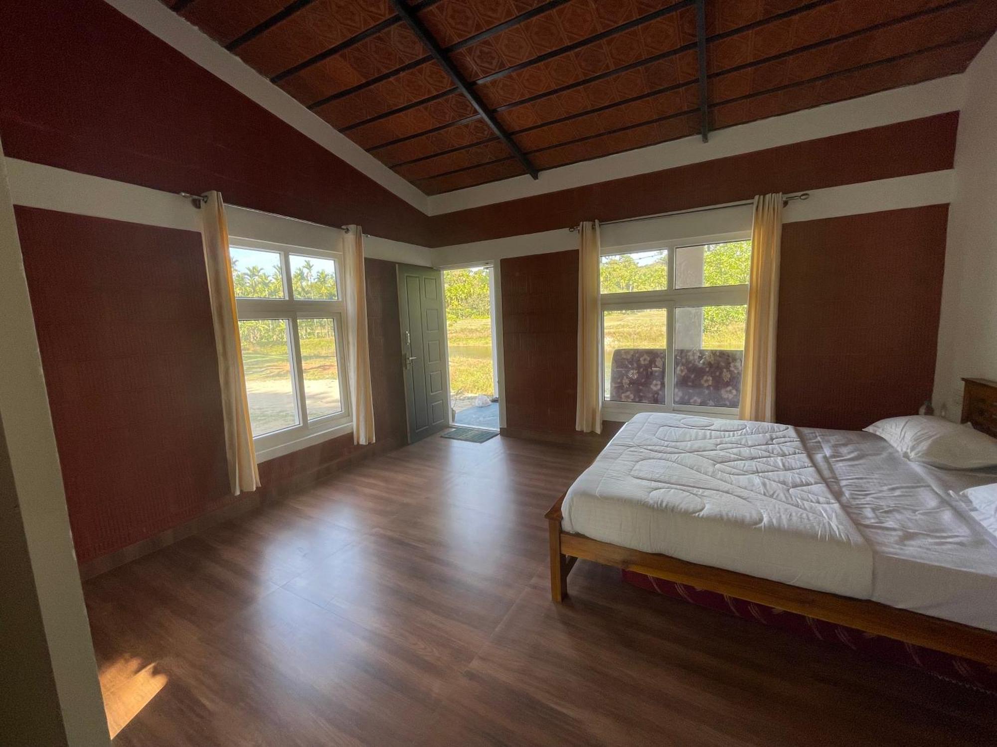 Lake Ripples - Farmstay & Camping Ponnampet 外观 照片